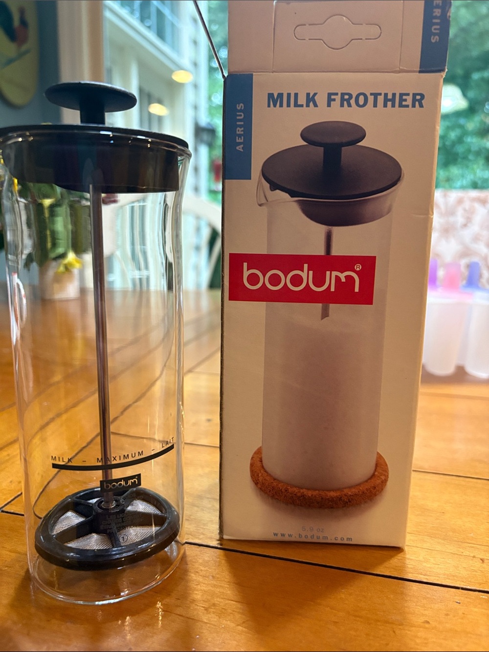 Bodum Milk Frother with Black Lid and Plunger 5.9 oz